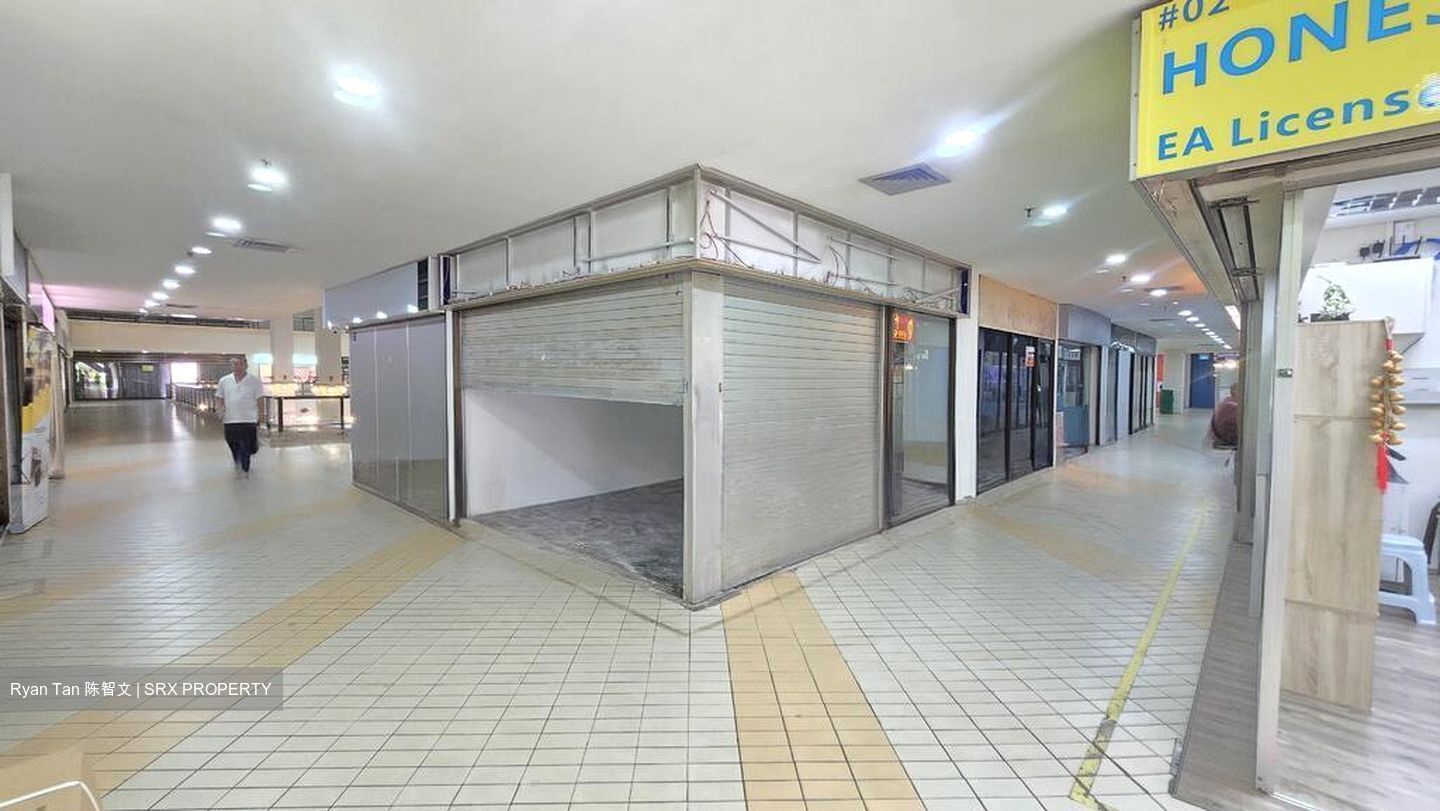 Upper Serangoon Shopping Centre (D19), Shop House #586011451